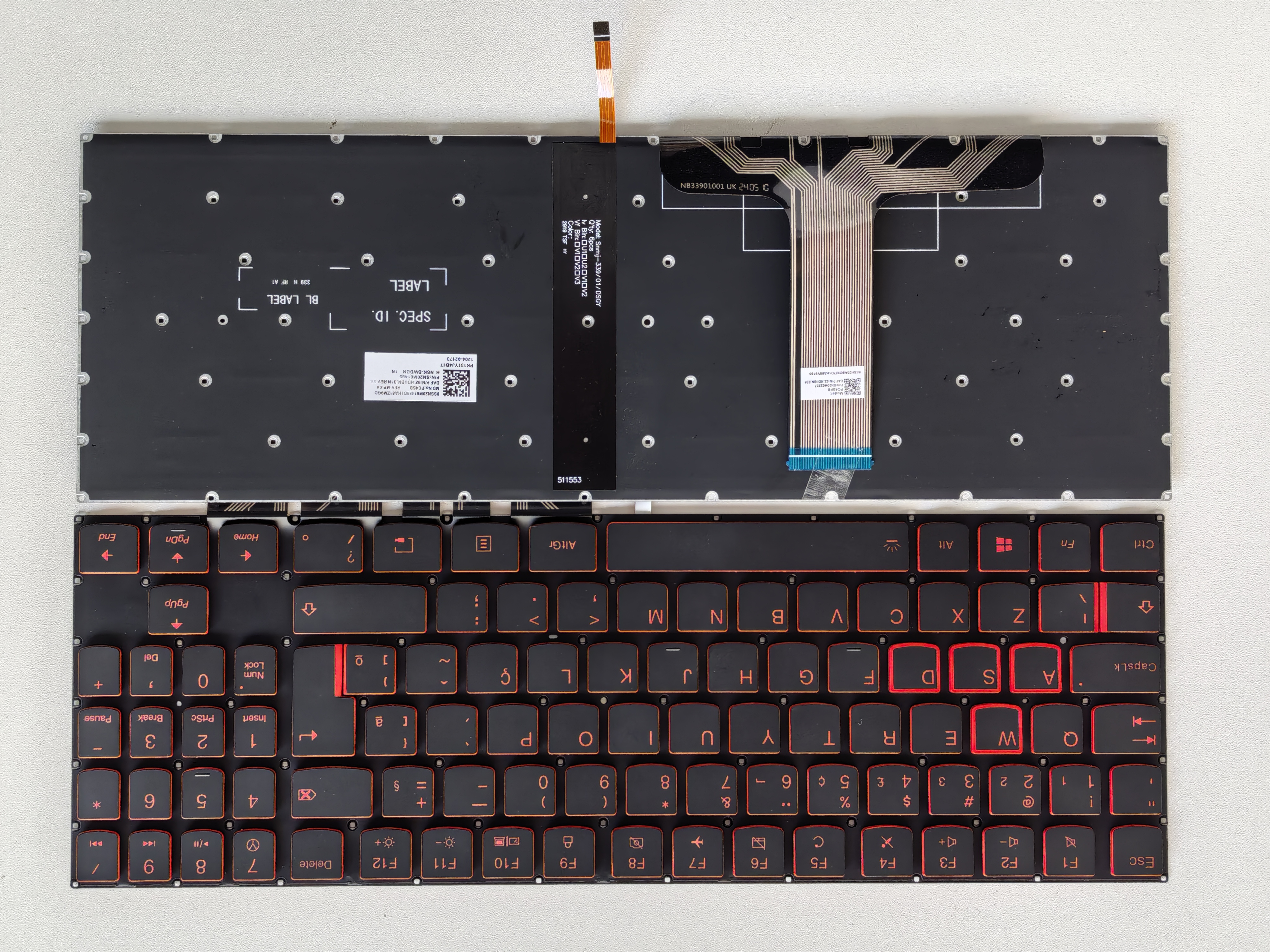 Picture of New Replacement Laptop Keyboard For LENOVO Y520/R720 BLACK Backlit,Red Printing,Red side (OEM) BR Layout